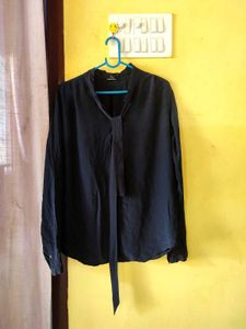Elegant Tie-Neck Blouse