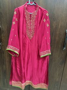 Elegant Pink Embroidered Kurta
