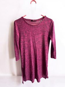 Maroon colour woman, max T-shirt