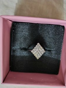 Sparkling Diamond Ring