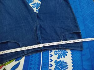 Blue Jeans With Designer Pocket