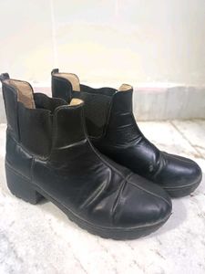 High Quality Leather Chelesa Boots