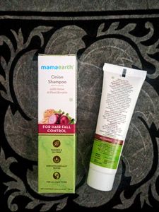 Mamaearth Onion Shampoo