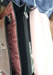 Sling Bag No Of Pockets 4