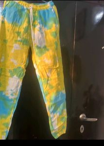Beautiful Colourfull Jogger For Women