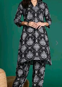 Sangria Black And White Kurta Set