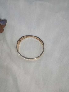 Elegant Rose Gold Bangle