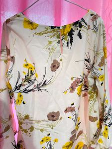 Floral Print Ruffle Sleeve Top