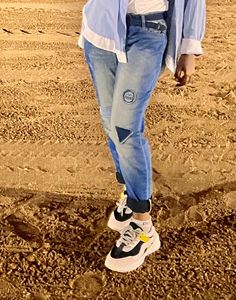 Relaxed Fitting Jeans