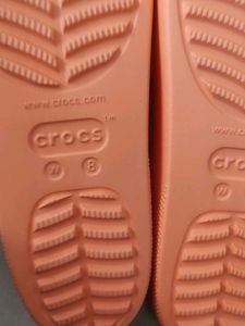 crocs Peach Flip Flops New Never Used