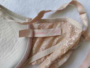 Victoria&#39;s Secret : 2 Bralette