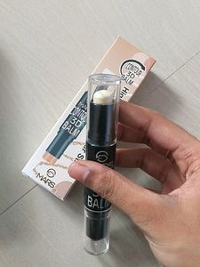 Huda Beauty Makeup Fixer Spray And Mars Contour St