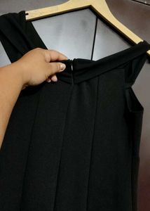 Black ⚫ Dress Down Knee Side Open Design 32 Bust