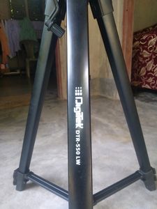 DigiTek Lightweight DV Tripod DTR 550 LW For Camera/Mobile