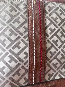 Tommy Hilfiger Cross Body Bag-original