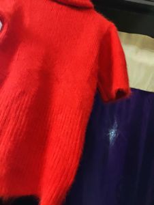 women&#39;s woolen sweater