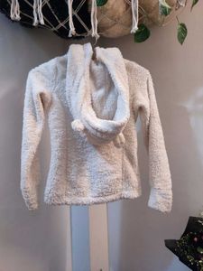 Fuzzy Cream bear face top neck coverJacket