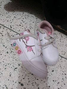 Girls&#39; Flower Sneakers