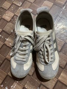 Onitsuka Tiger ASICS