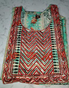 XL Embroidered Tunic Top
