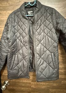 Women Black Solid Quilted Jacket