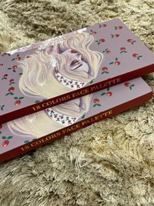 18 Color Cherry Girl Eyeshadow Palette
