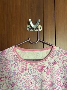 Floral Print 3/4 Sleeve Top