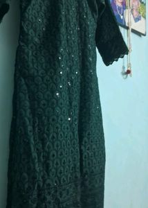 ELEGANT GREEN CHIKANKARI KURTI WITH MIRROR