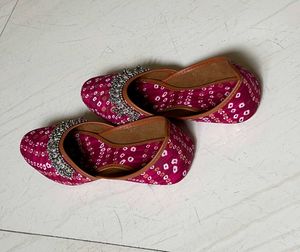 Colorful Women Juttis