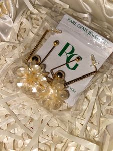 🤍✨ Pearl Dahlia Earrings - Rare Gems Jewellery ✨