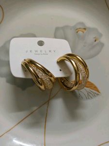 🆕 Golden Hoop Earrings