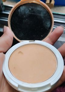 Mamaearth Glow Oil Compact