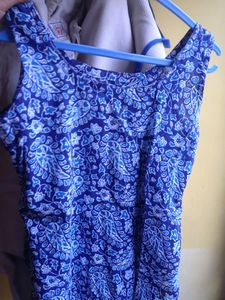 Short Sleeveless Kurti