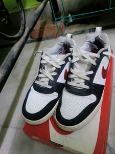 Nike Court Borough Sneakers