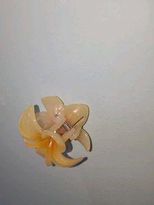 Floral Hair Clip || can be in any colour!🌸🌼🌺