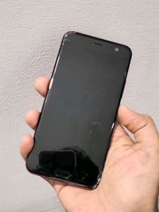 Htc U11 Phone With Charger And Samsung S4 Phon