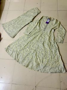 Elegant Embroidered Kurti Pant Set