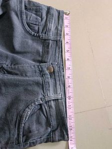 Stretchable Ripped Flare Jeans