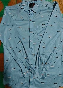 Patterned Men&#39;s Shirt