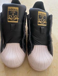 Adidas Superstar