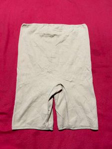 High-Waist Shapewear Shorts (Women)
