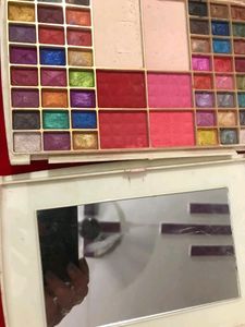 All  Beauty Collection with 48 Pigmented colorsName: Brand Urban 4 Blusher 2 Compact Powwder