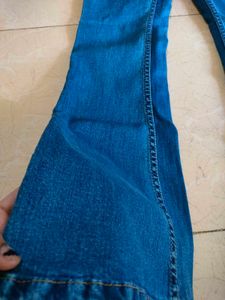 Bootcut Jeans 🌀🥤🐋👖🔹🧞