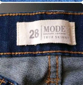MODE By RED TAPE -skinny Jeans