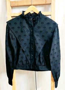 Chic Black Embroidered Top Size-36-38