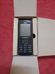 Samsung Guru Music 2 New Phone With Original Battery Charger