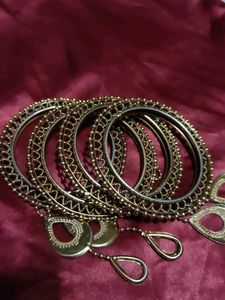 Vintage Gold Tone Bangle Set