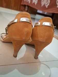 Heel 👠