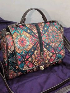 Stylish Patterned Crossbody Bag