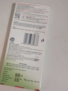 Tinkle Eyebrow Razor + Veet Wax Strips Combo | Per